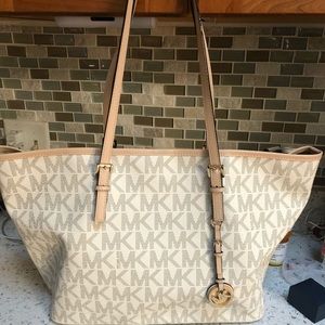 Michael Kors bag